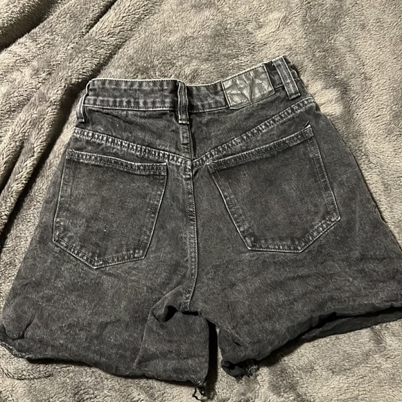 COTTON:ON Jean Shorts - Picture 2 of 2